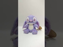 Cái đuôi kéo dài của Stitch có màu tím đáng yêu